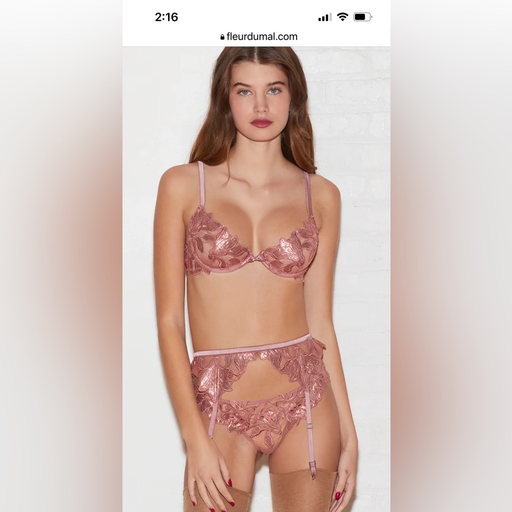 Fleur du Mal foil lily set